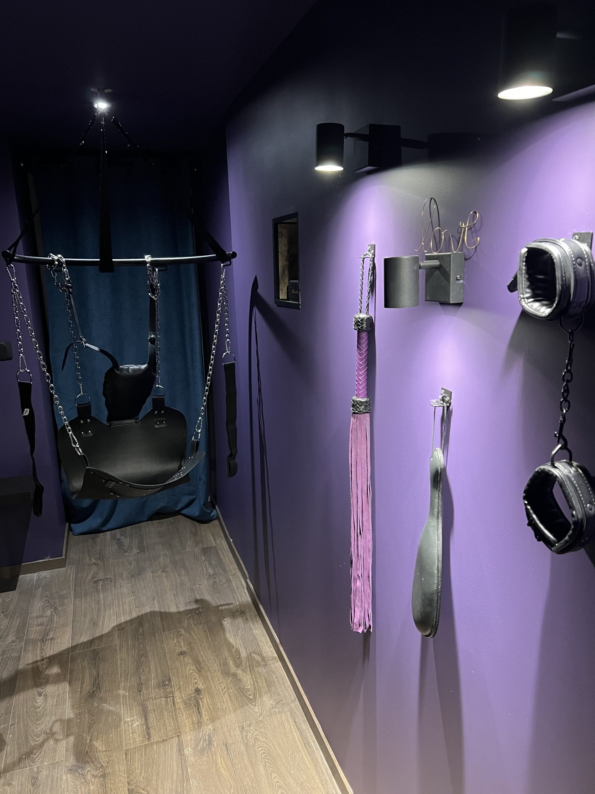 salle-de-jeux-pour-adultes-love-room-instant-plaisir